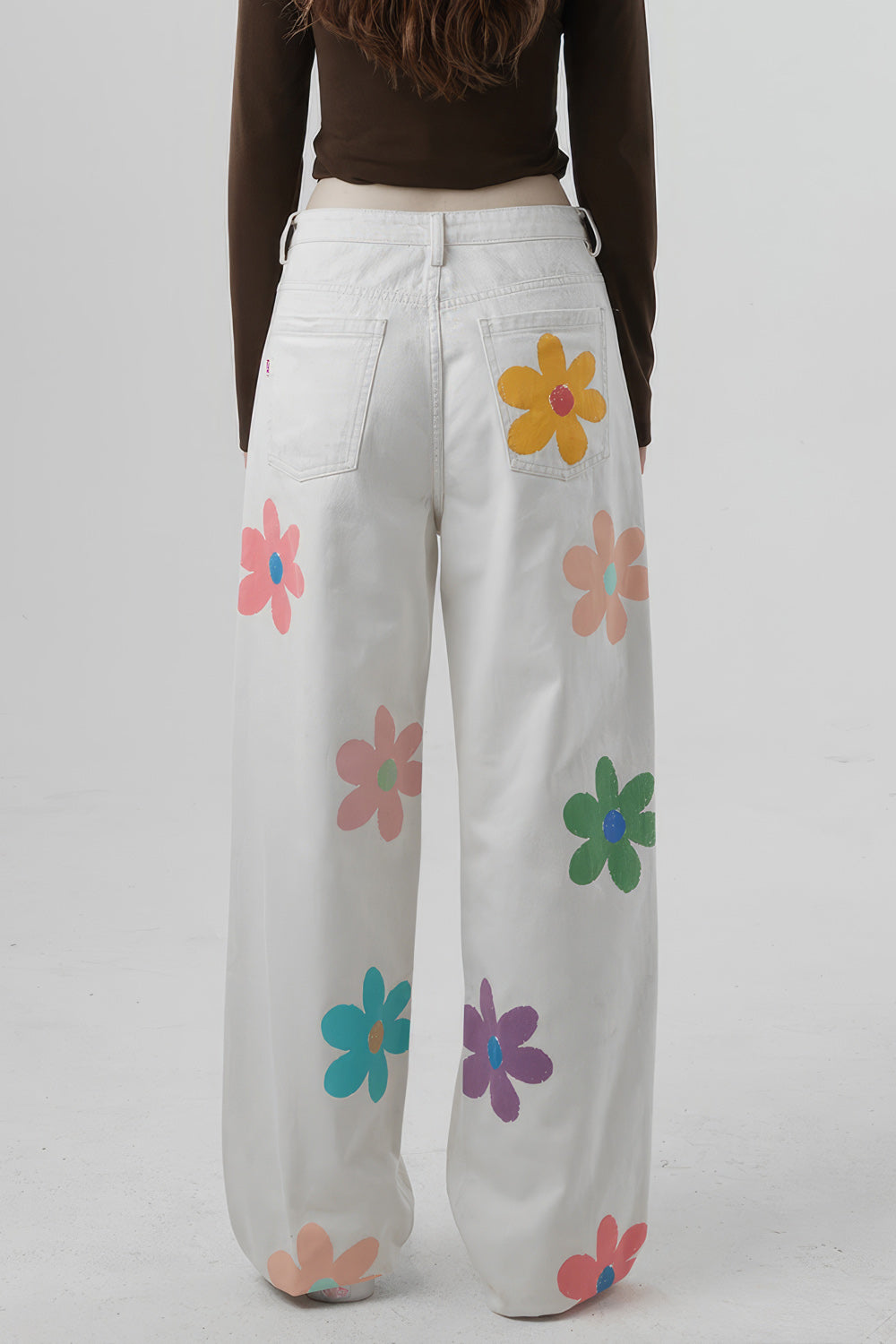 High Waisted Jeans with Flowers - White