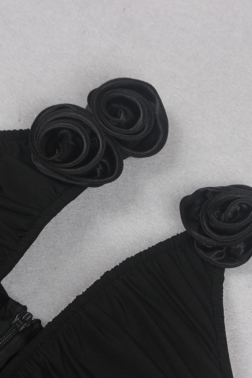 Sukienka maxi z różami - czarna
