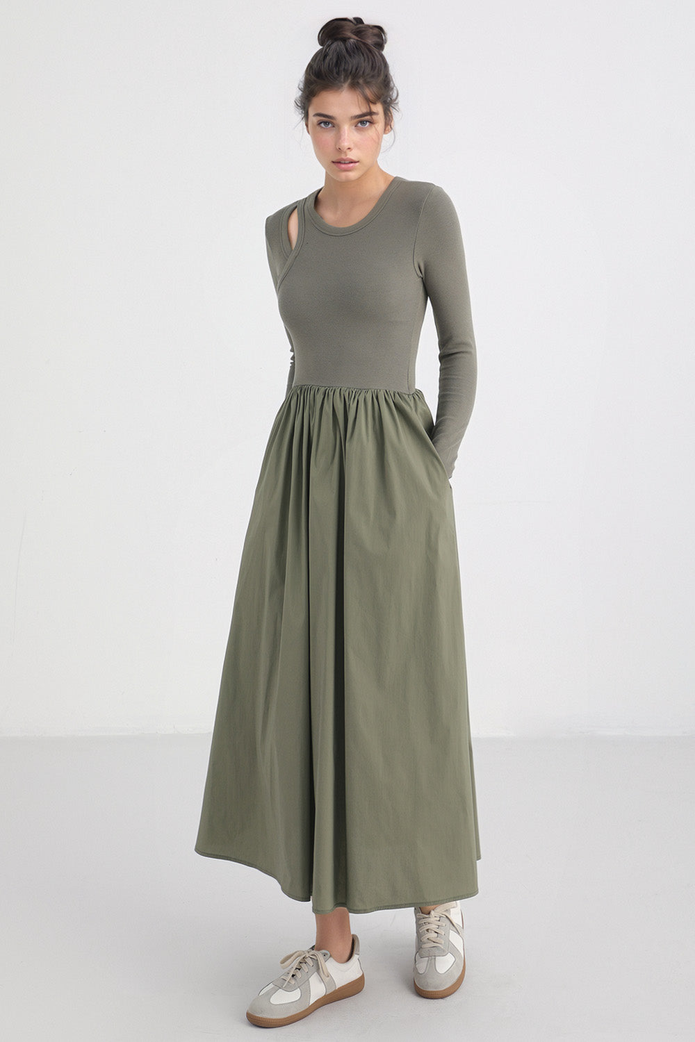 Long Sleeve Midi Dress with Pockets - Green