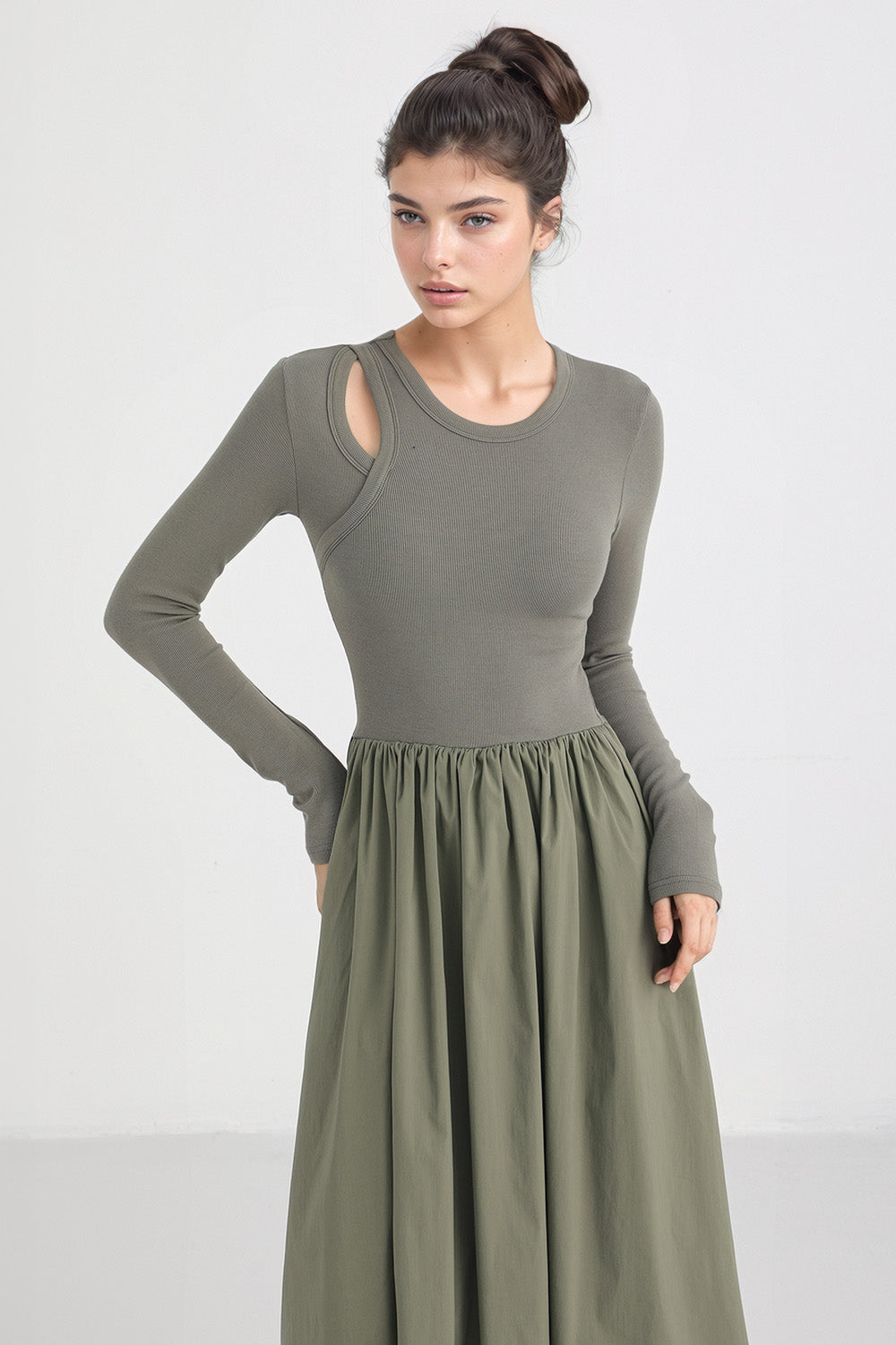 Long Sleeve Midi Dress with Pockets - Green