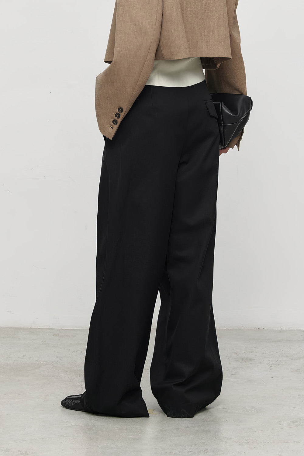 Oversized Pleated Trousers - Black
